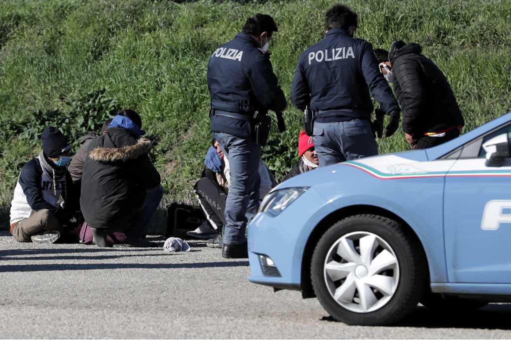 Migranti fermati dalla Polizia 