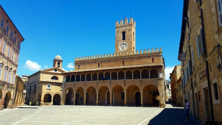 Offida "Borghi più belli d'Italia" cultura storia e cucina