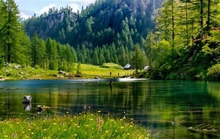 Incantato il Lago delle Streghe viaggio sui laghi magici